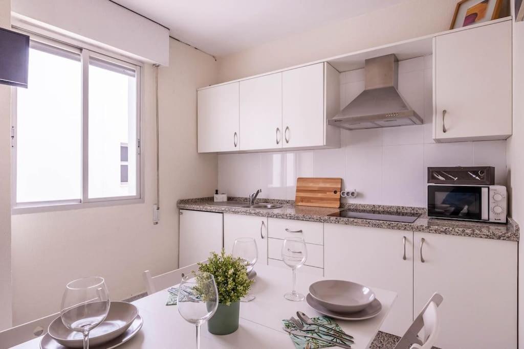 Apartamento Ronda De Triana 45 Sevilla Eksteriør billede