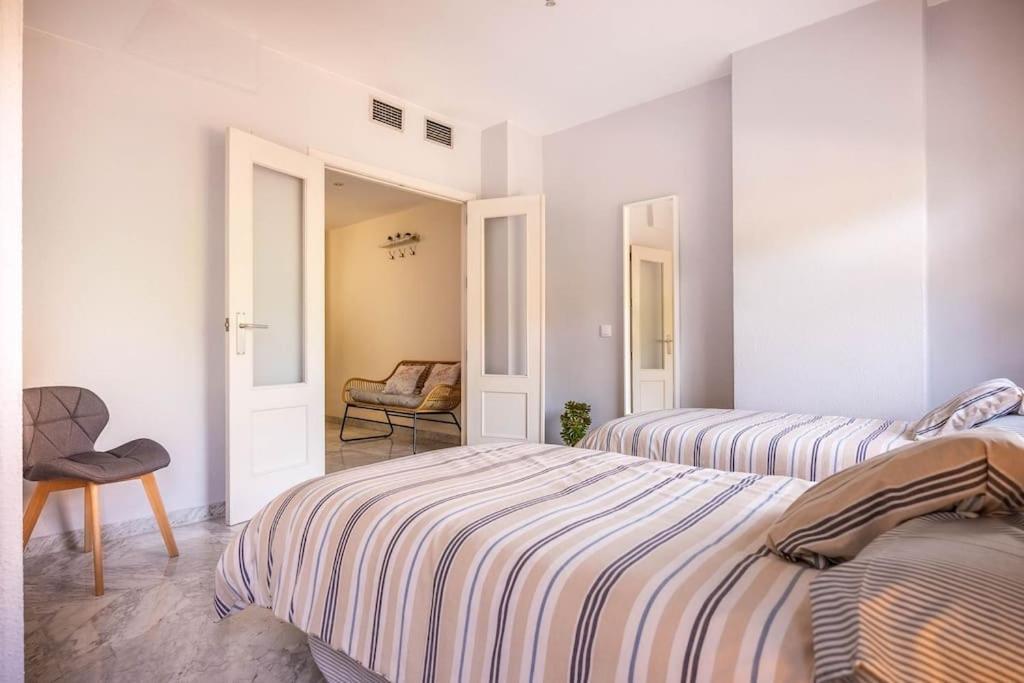 Apartamento Ronda De Triana 45 Sevilla Eksteriør billede