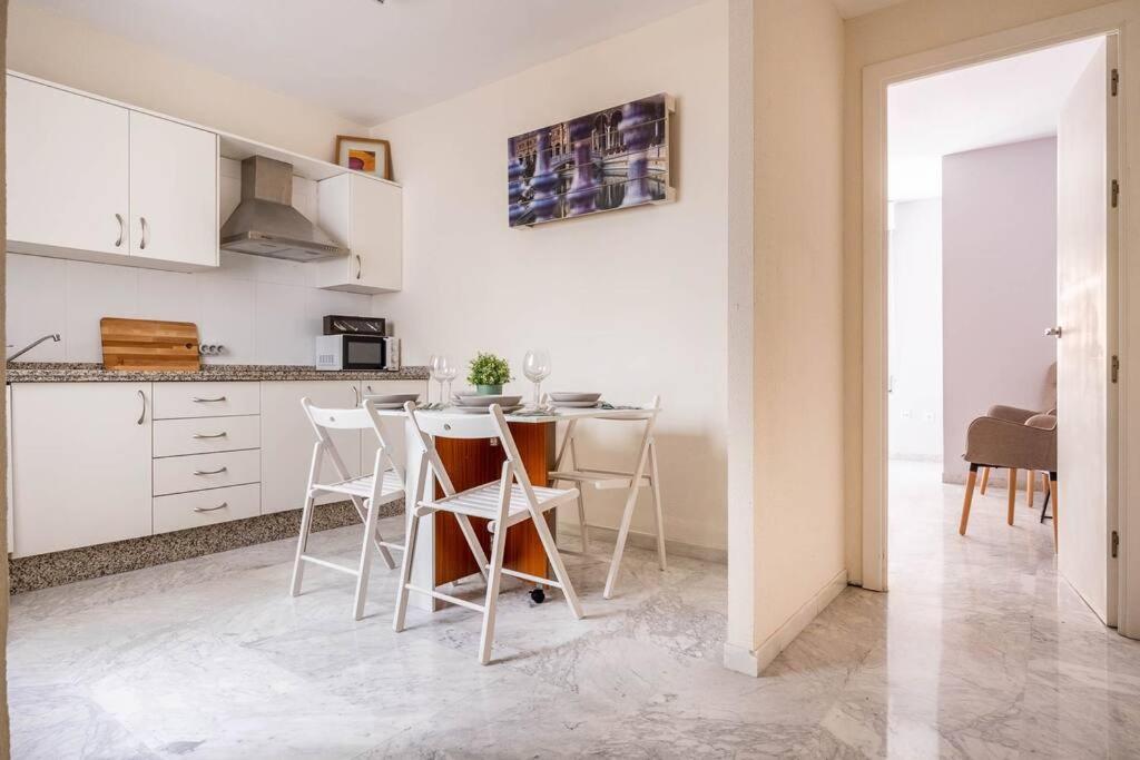 Apartamento Ronda De Triana 45 Sevilla Eksteriør billede